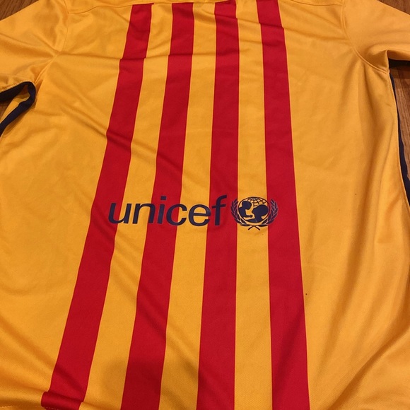 Nike men’s soccer jersey - Picture 7 of 10